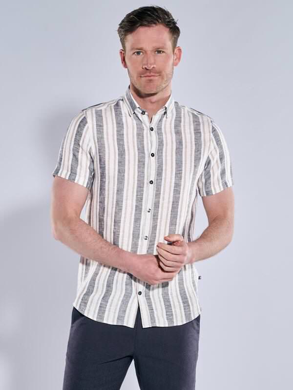 ENGBERS GERMANY Herren Kurzarm-Hemd aus Leinen weiß slim fit gestreift Button Under von ENGBERS GERMANY