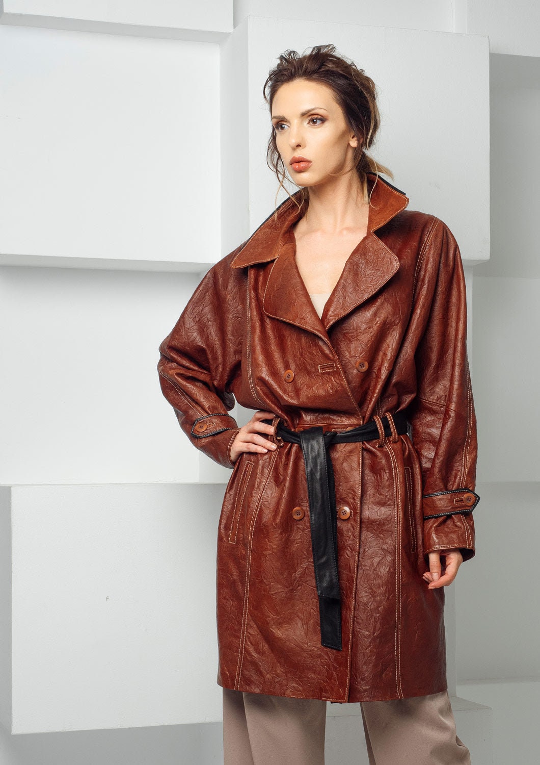 Brauner Lederblazer, Übergroße Modejacke Aus Echtem Leder | Echtes Frau Mode Kleidung von ENIGMAleatherStudio