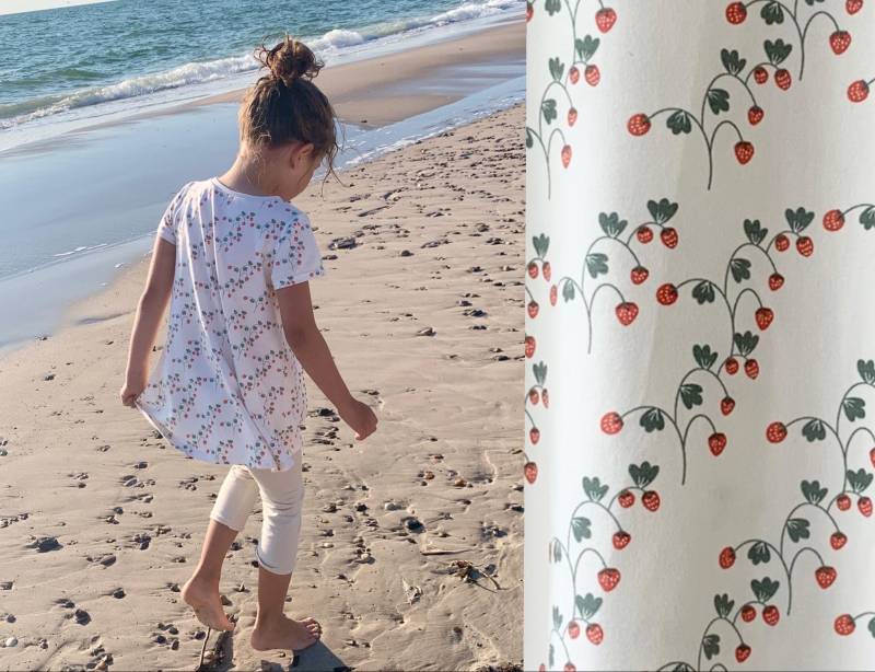 Bio Tunika Aus Biojersey Mit Walderdbeeren, Kurzarm, Creme von ENJOhandmade