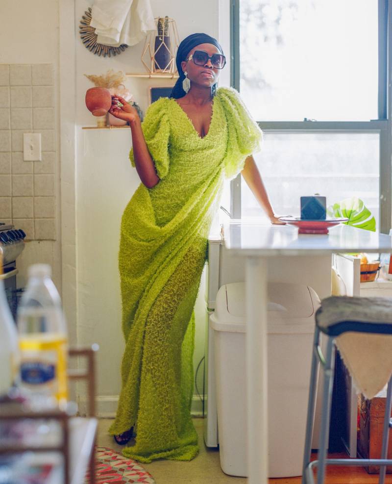 Textured Couture Limettengrünes Chiffonkleid von ENNIN