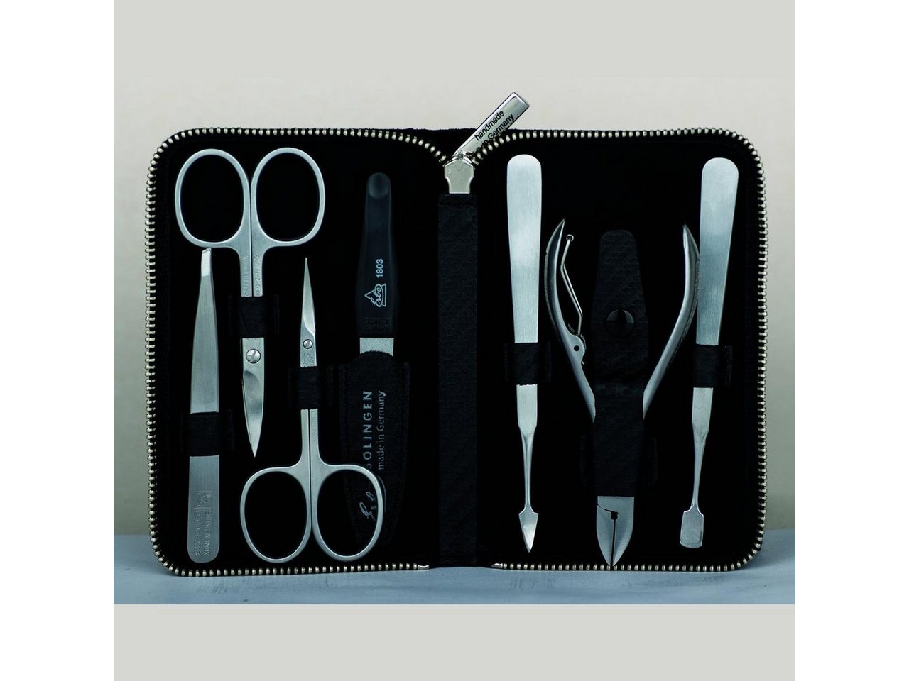 ERBE Maniküre-Etui Reißverschluss-Etui Carbon, rostfrei, Alle Hauttypen von ERBE