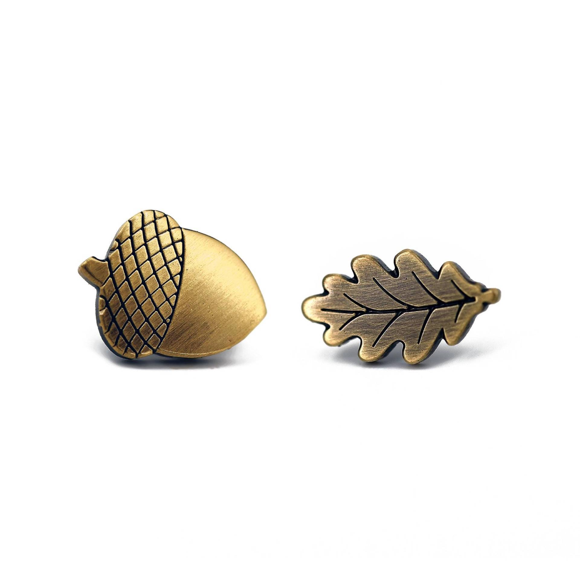 Eichen Pins 2Er Set - Herbstliche Anstecker Für Naturfreunde Und Waldläufer von ESCAshop