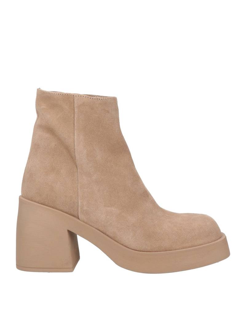 ESSENTIAL L.A.B. Stiefelette Damen Sand von ESSENTIAL L.A.B.