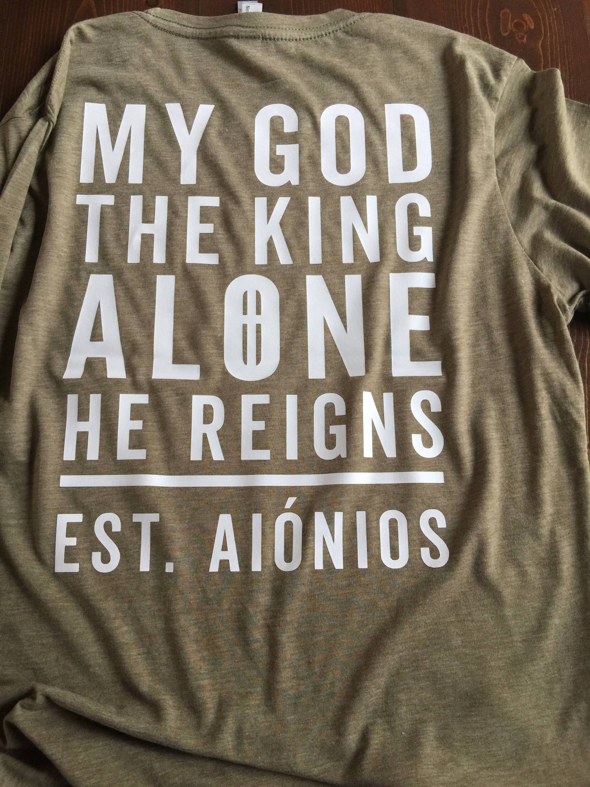 Der König Reigns || Christian T-Shirt Der König Reigns || Christian T-Shirt von ESTAIONIOS