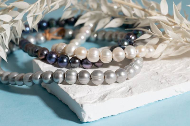 Natur Weiße Pfau Grau Perlenkette, Echte Perlen Leder Halsband Halskette Für Männer Und Frauen Brautjungfern Muttertag Geschenk Sie Natur Weiße Pfau Grau Perlenkette, Echte Perlen Leder Halsband Halskette Für Männer Und Frauen Brautjungfern Muttertag Geschenk Sie von ETCJewelryInc