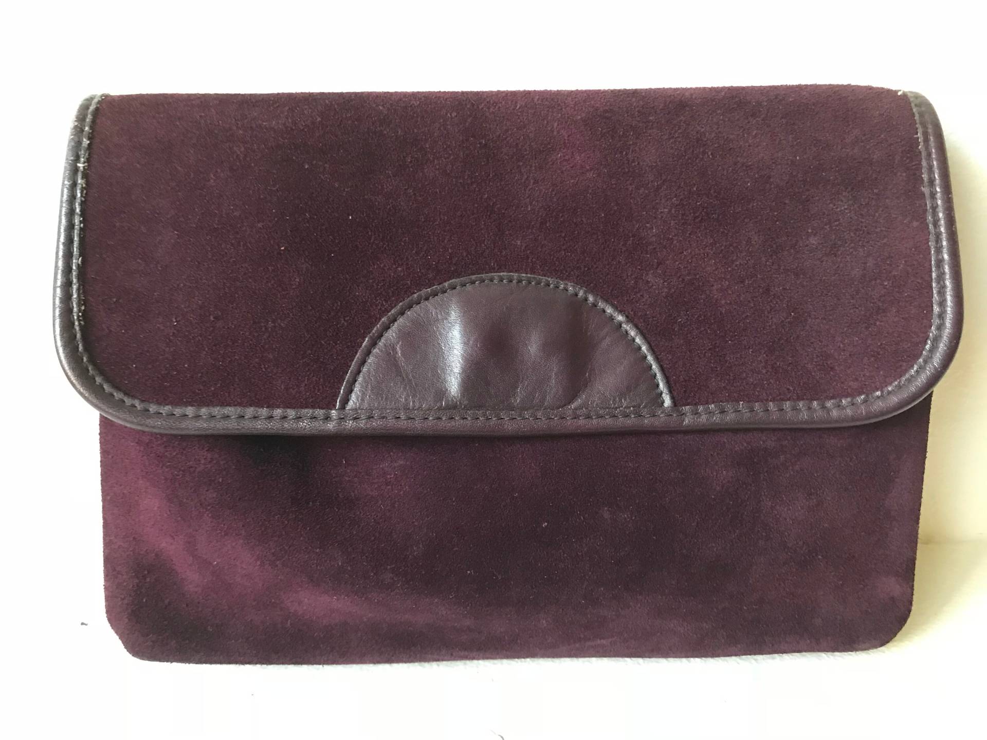 Vintage Weiche Wildleder Clutch Vintage Weiche Wildleder Clutch von ETERNALCYCLE