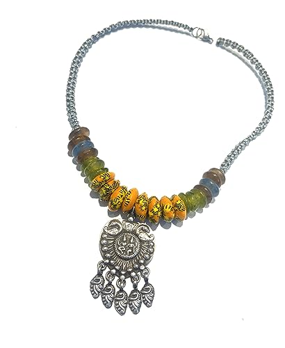 ETHNOS BARCELONA – Ethno-Halsband mit mattiertem Silberanhänger. Länge: 40 cm. ETHNOS BARCELONA – Ethno-Halsband mit mattiertem Silberanhänger. Länge: 40 cm. von Ethnos Barcelona