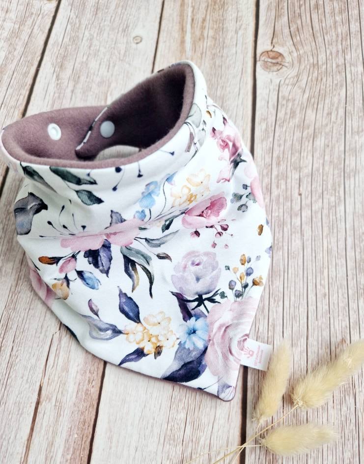 Halstuch Fleece Schal Dreieckstuch Mauve Lila Rosa Blumen Mädchen Baby 62 68 74 80 86 92 98 104 110 Handmade von ETStoffzauber