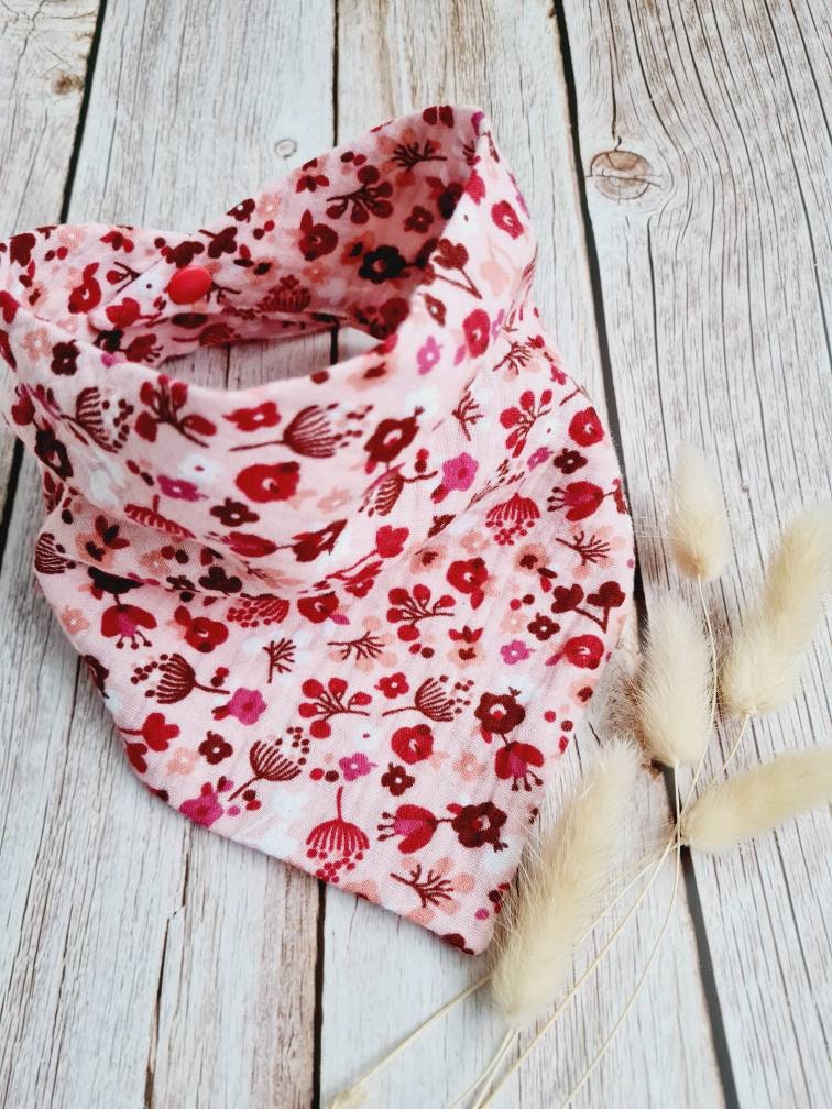 Halstuch Musselin Baby Schal Dreieckstuch Handmade Rot Rosa Blumen 62 68 74 80 86 92 98 104 110 von ETStoffzauber