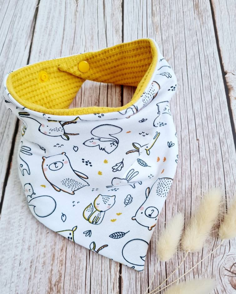 Halstuch Schal Dreieckstuch Bär Fuchs Eichhörnchen Jungen Weiß Gelb Baby 62 68 74 80 86 92 98 104 110 Handmade von ETStoffzauber