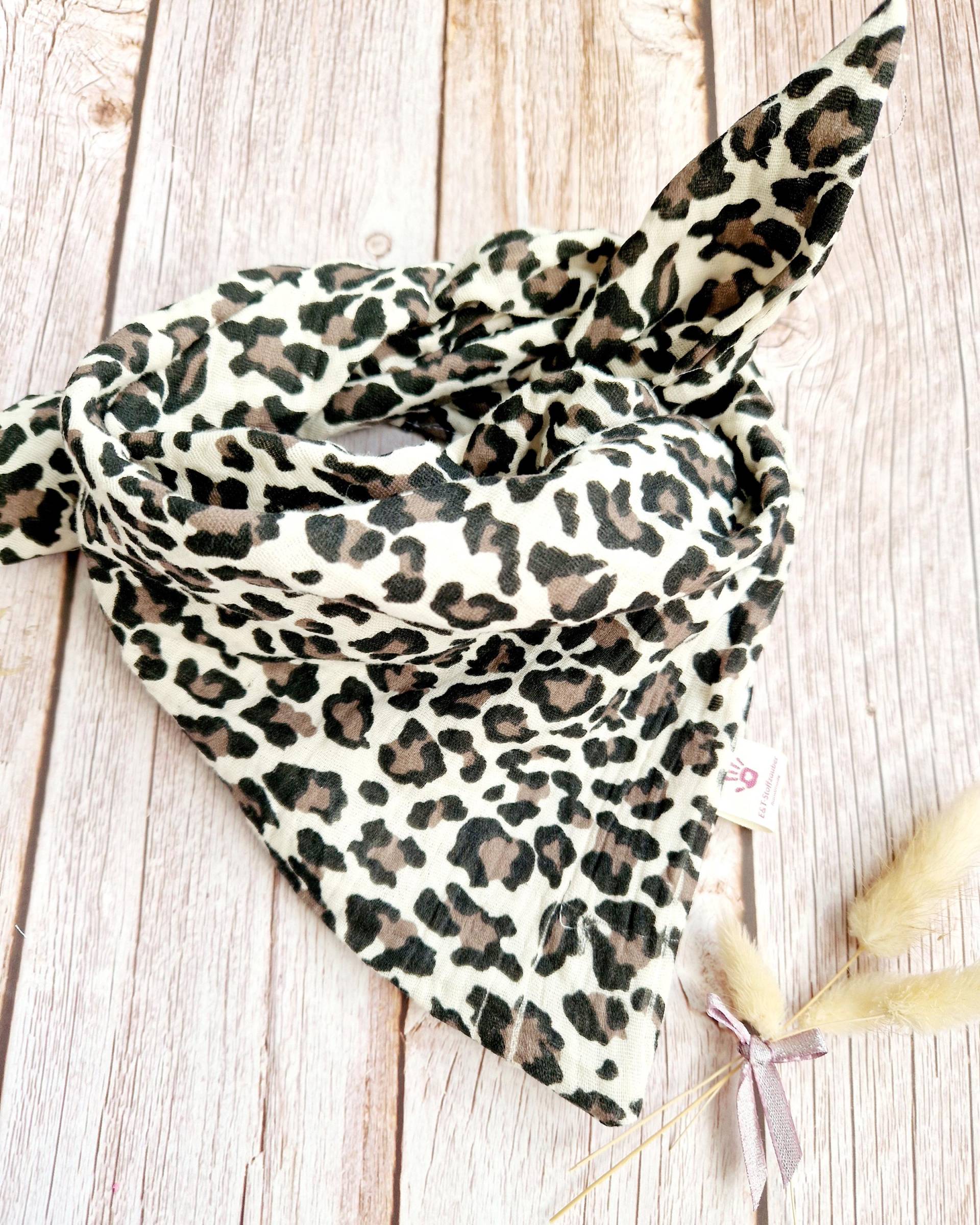 Musselin Halstuch Zum Binden Leo Animalprint Mädchen Kinder Handmade - Personalisierbar Mit Name von ETStoffzauber
