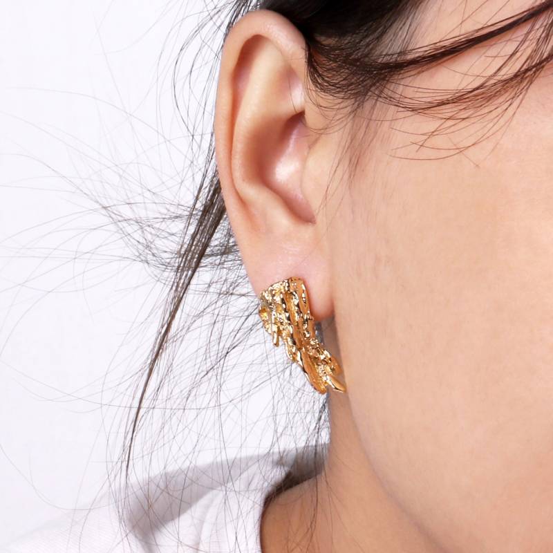 Custom Handmade 1 Paar Zierliche 18Kt Gelbgold Unregelmäßig Pimple Lange Streifen Ohr Akupunktur Ohrringe Minimal Alltag Mode Stil Marken von EUSUPPLIES
