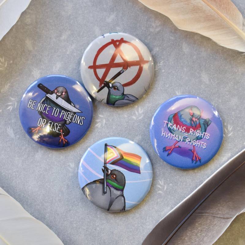 Handgemachte Taube Anstecknadel Digital Gezeichnete Designs von EUWANYA