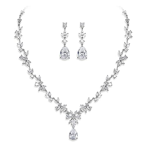 EVER FAITH Hochzeit Schmuck-Set für Damen, Cubic Zirkonia Mode floralen Blatt Rebe Halskette und baumeln Ohrringe Set Silber-Ton von EVER FAITH