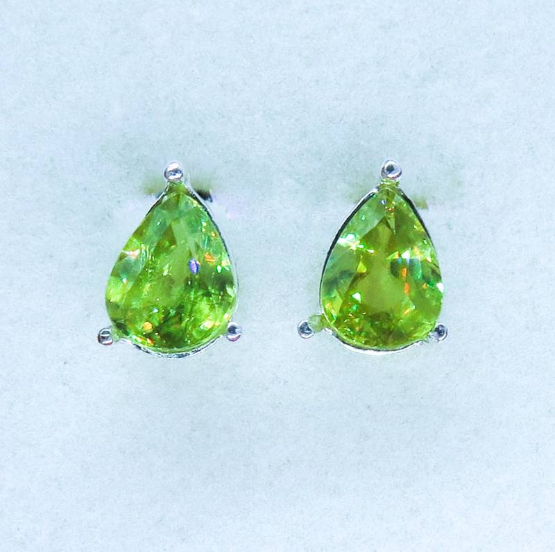 3.55Cts Natürliche Titanit Sphen Tropfen 925 Sterling Silber 9 Karat 14K 18K 585 375 750 Gelb Weiß Roségold Platin Palladium Ohrstecker von EVGAD