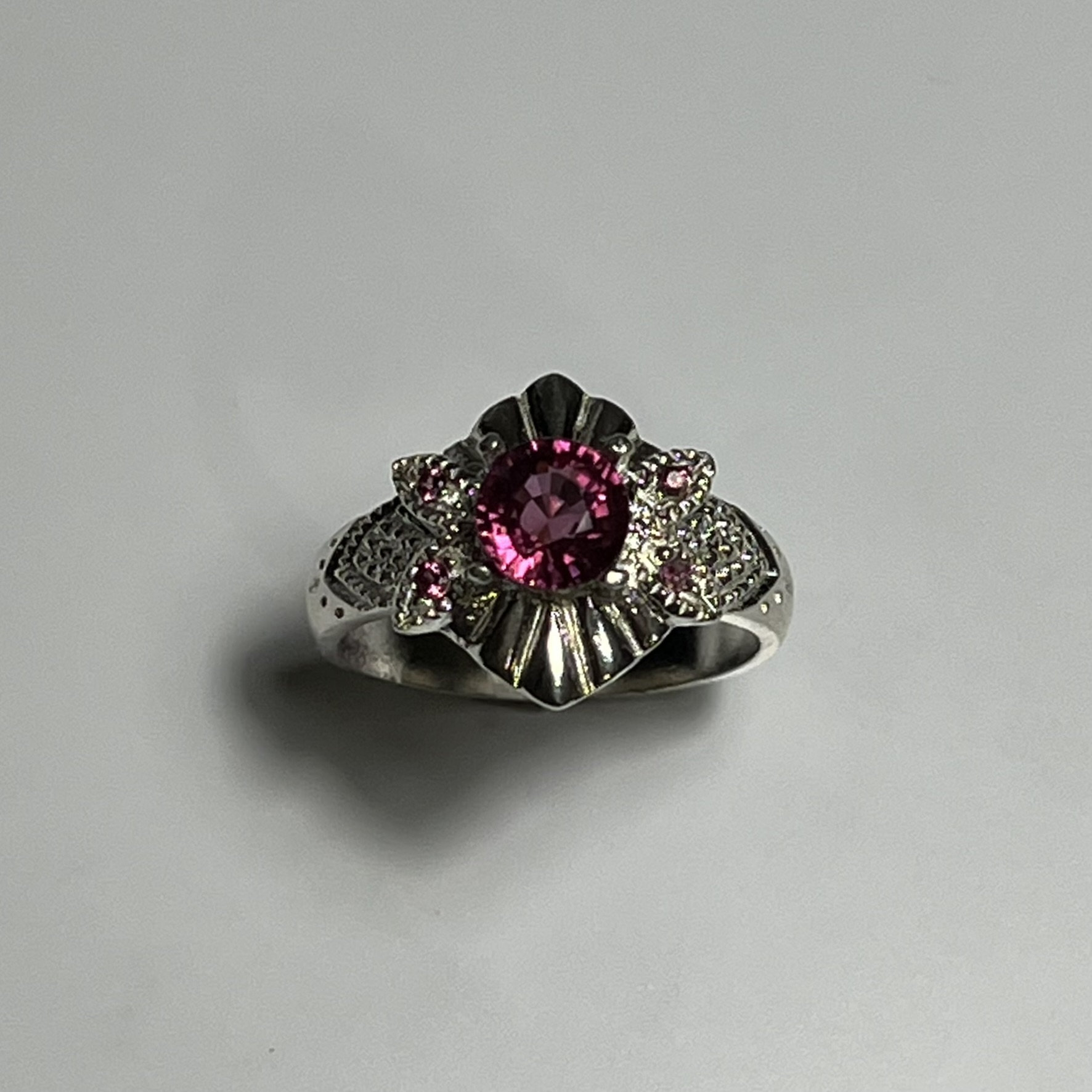 Natürlicher Rhodolith Granat Himbeerrot 925 Silber 9 Karat 14 18 22 375 585 750 950 Weiß Gelb Rosegold, Platin Verlobungsring von EVGAD