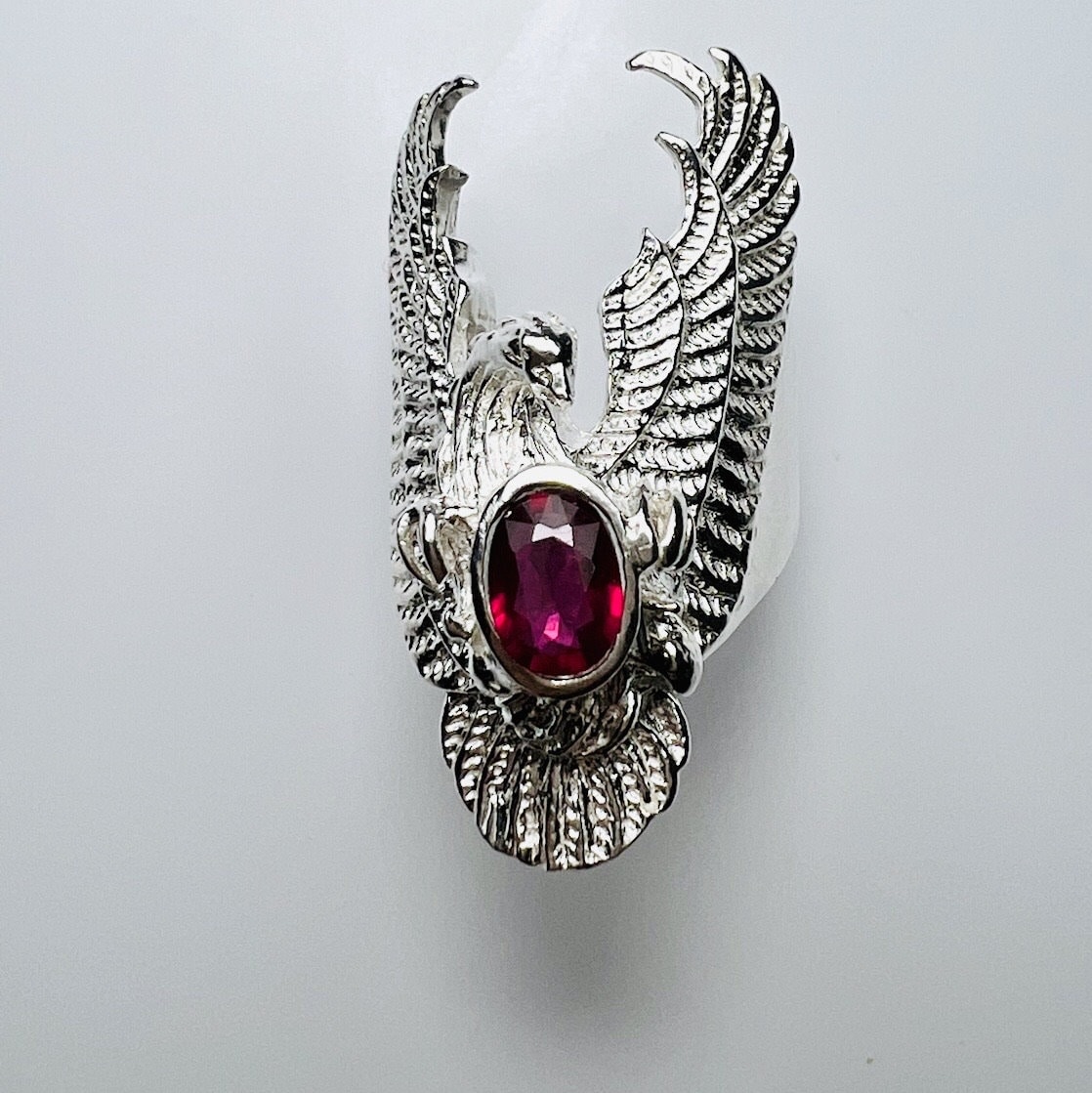 Natürlicher Rubin Taubenblut Rot & Blau Saphir Sterling .925 Silber 9 Karat 14K 18K Gelb Rot Weißgold Platin Phoenix Adler Mann Unisex Ring von EVGAD