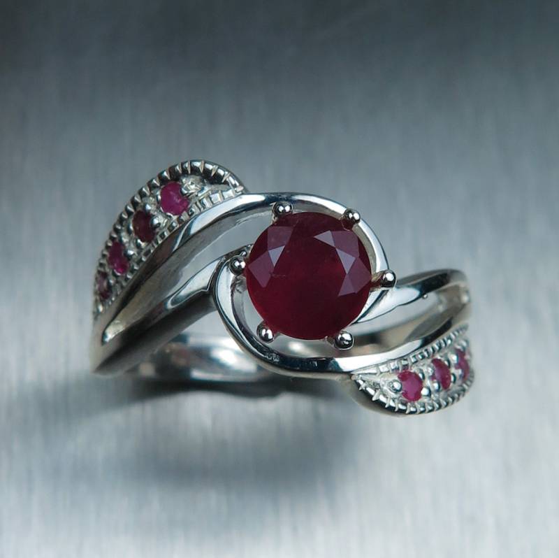 Zertifizierte 1.2Ct Natürliche Rote Rubin Sterling 925 Silber 9 Karat 14K 18K Weiß Gelb Roségold, Platin Verlobungsring S von EVGAD