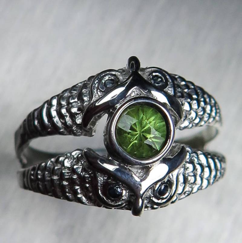Zertifizierte Natürliche Demantoid Granat Chartreuse Apfelgrün 9 Karat 14K 18K 22K Gelb, Weiß, Rot Gold Platin Palladium Unisex Eule Ring von EVGAD