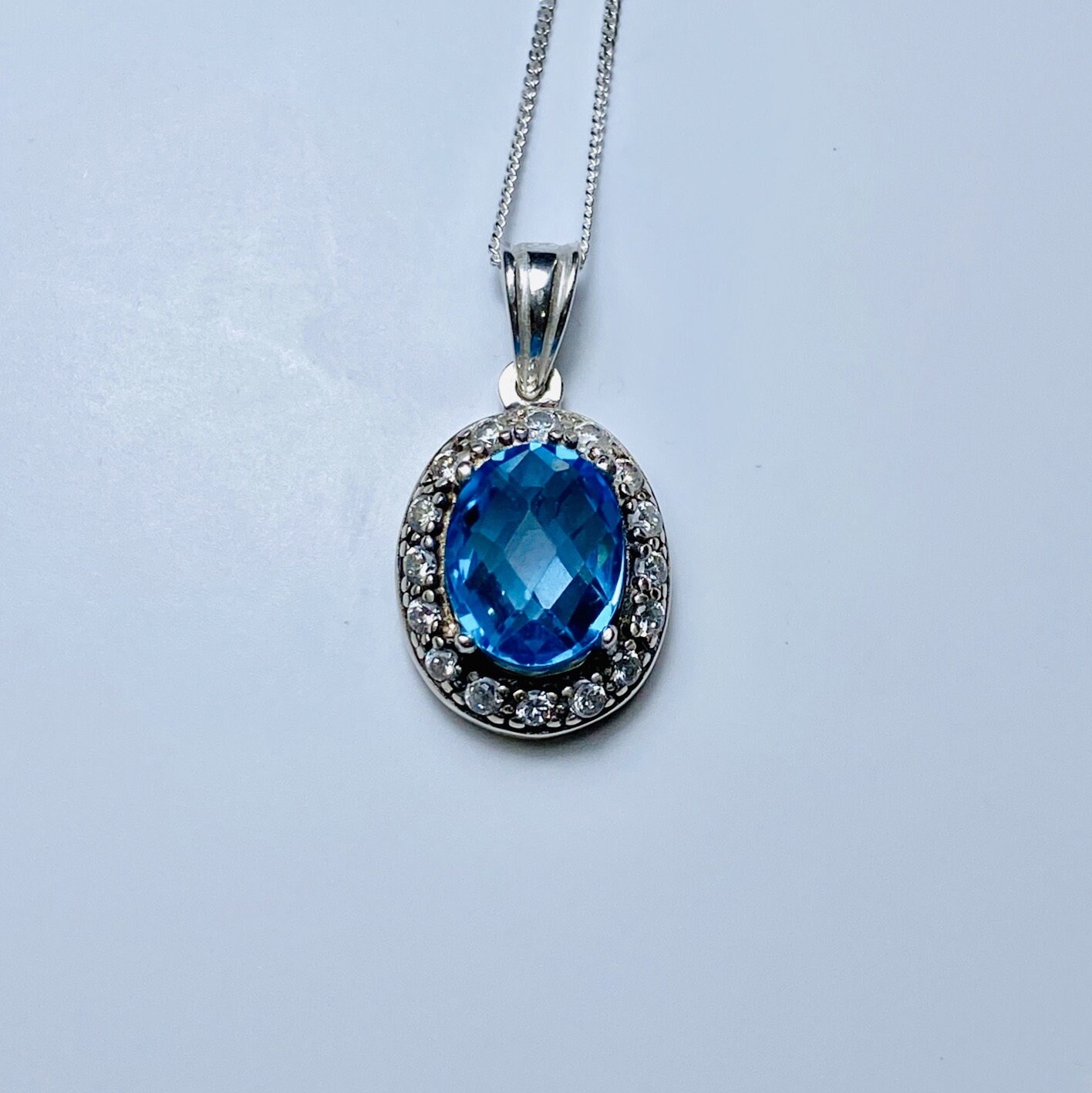 Zertifizierter 2.85Cts Natürlicher Schweizer Blautopas 925 Sterlingsilber, 9Ct 14K 18K 14Ct 18Ct 375 585 750 Weiß Gelb Roségold Kettenanhänger von EVGAD