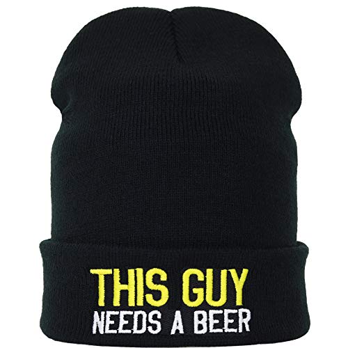 Strickmütze This Guy Needs a Beer Beanie mit lustigen Bierliebhaber Spruch Biertrinker Geschenk für Männer Wintermütze Herren Haube Heavy Metal/Wollmütze/Drinking Gift/Rollmütze von EXPRESS-STICKEREI