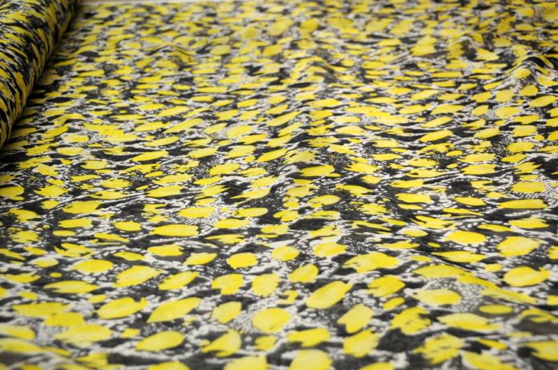 Bedruckter Seiden-Chiffon-stoff, Abstrakte Tier-Bedruckter Bedruckter Seidenstoff Meterware Bedruckter Seiden-Chiffon-stoff, Abstrakte Tier-Bedruckter Bedruckter Seidenstoff Meterware von EZSilk