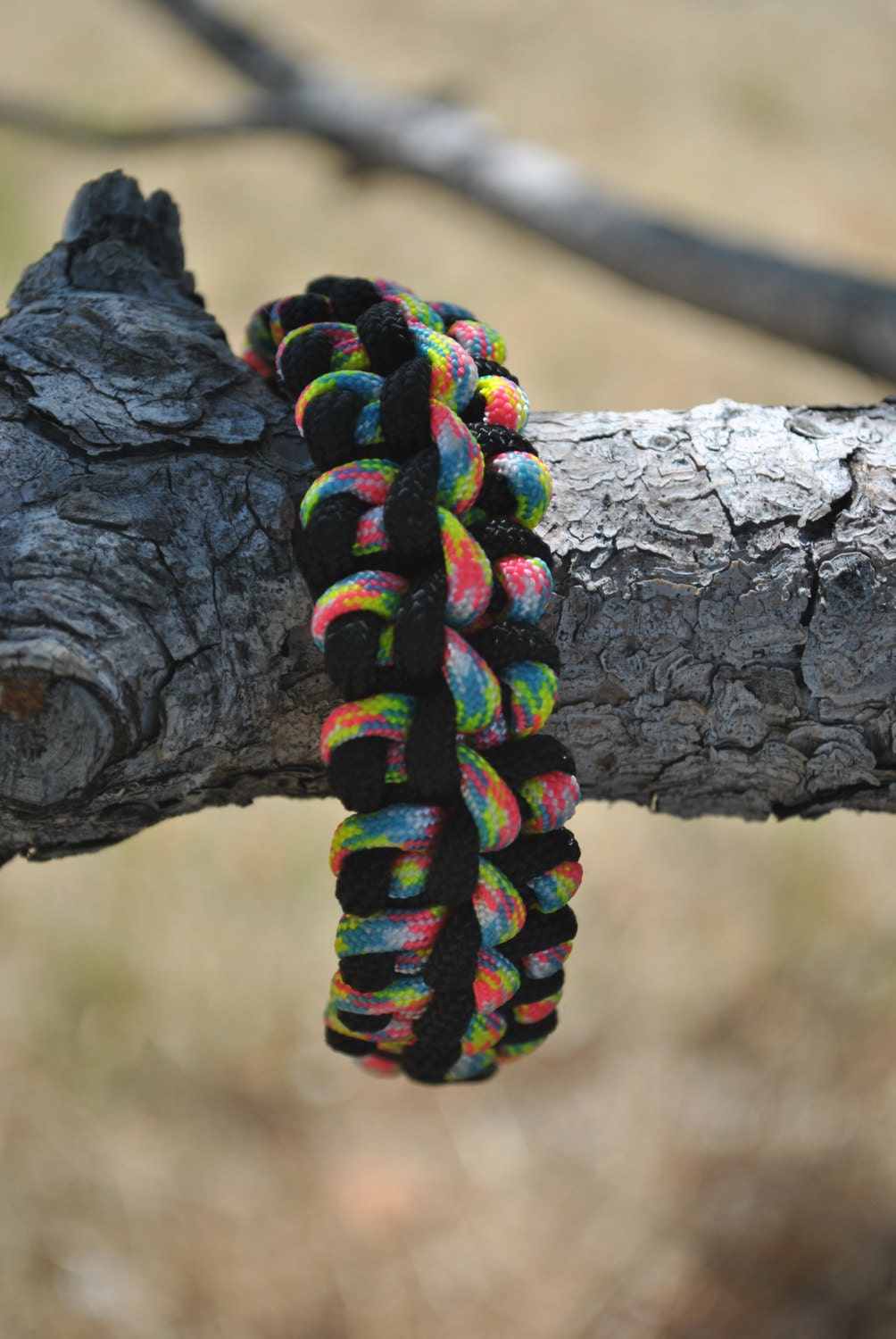 Gestickte Talbar Personalisierbar Paracord Armband Gestickte Talbar Personalisierbar Paracord Armband von EagleParacrafts