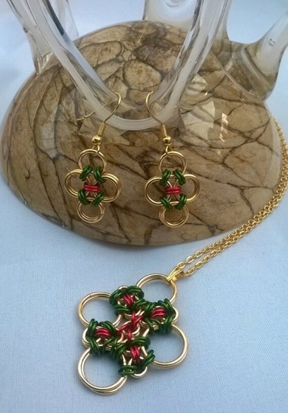 Chainmaill Anhänger Und Ohrringe. Versilbertes Oder Vergoldetes Kupfer. Wähle Deine Farbe von EaglesCrafts