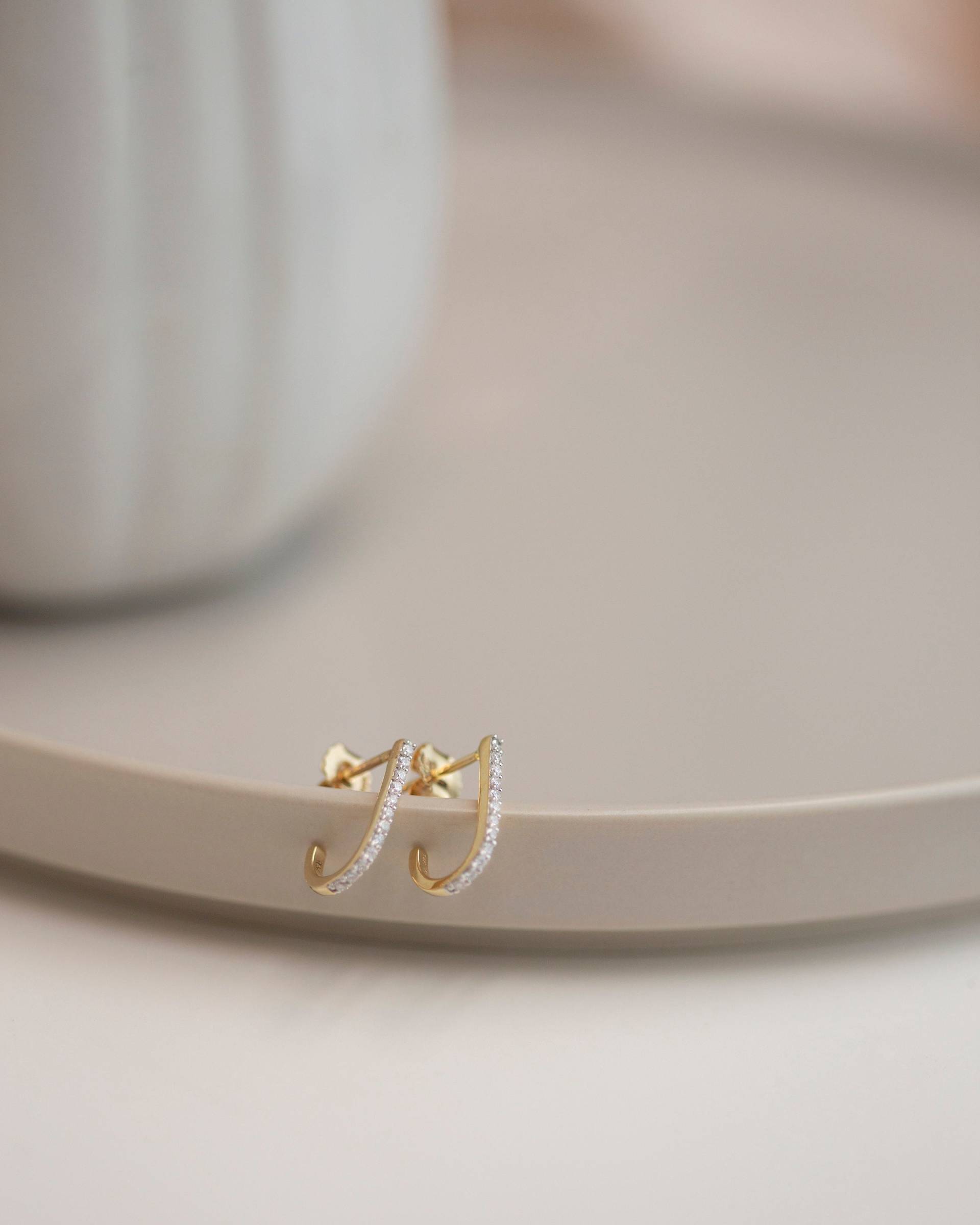 14K Diamant Halbe J-Creolen Weihnachtsgeschenk Für Sie von EandEProject