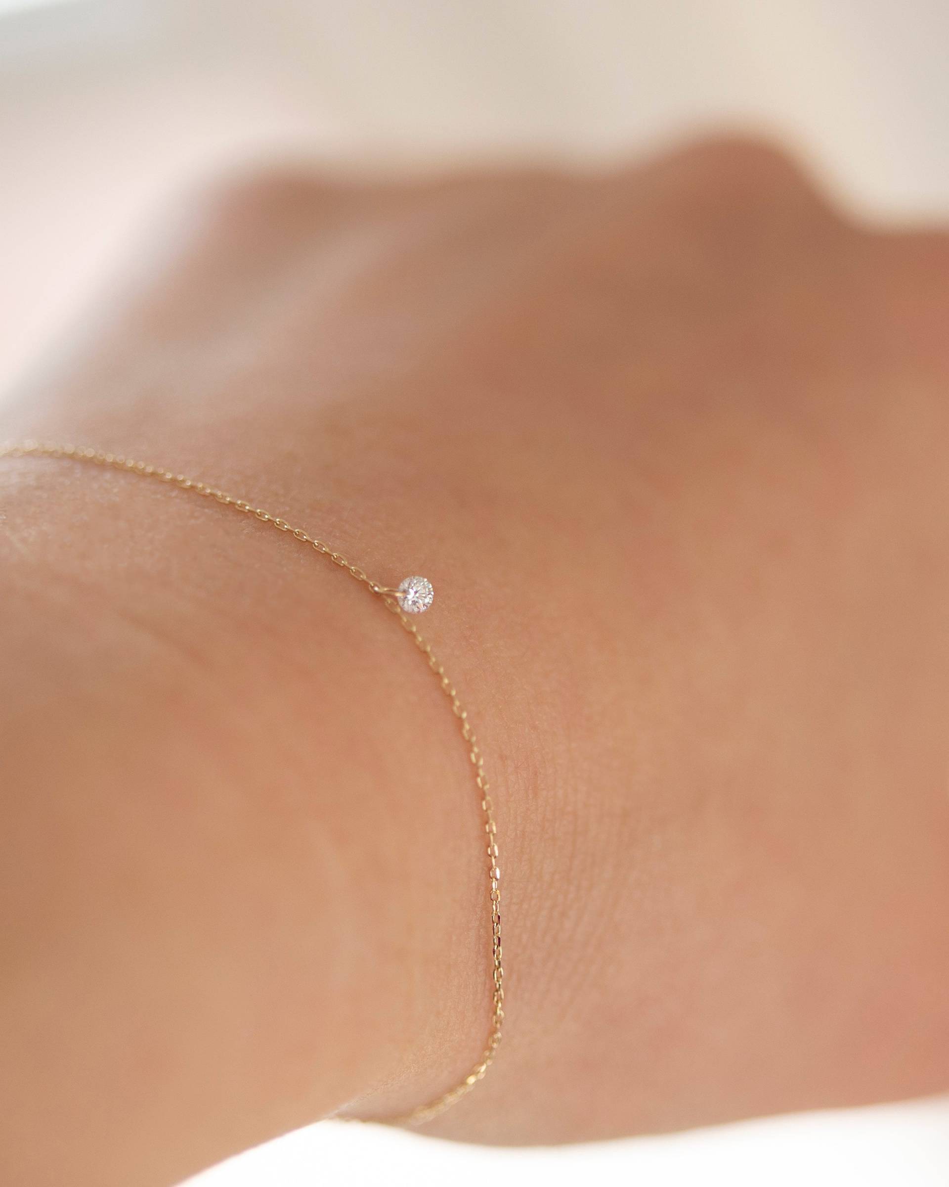 14K Gold Bare Diamond Armband/Kleines Diamantarmband Zierliches Für Jeden Tag von EandEProject