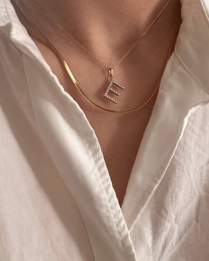 14K Solid Gold Echt Diamant Anfang Halskette Medium | Geschenk Für Sie By E&e Project Weihnachtsgeschenk von EandEProject