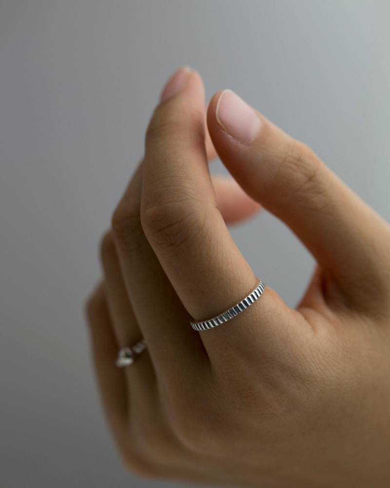 Linienring Silber | Minimalist Ring, Daumen Stapel Ringe, Sterling Zierliche Ringe von EandEProject