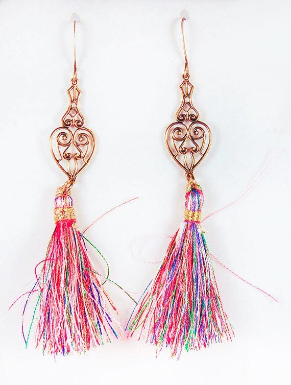 Antikes Kupfer Herz Ohrringe Mehrfarbiger Faden Quaste Schmuck Antikes Kupfer Herz Ohrringe Mehrfarbiger Faden Quaste Schmuck von EarringsBraceletsEtc
