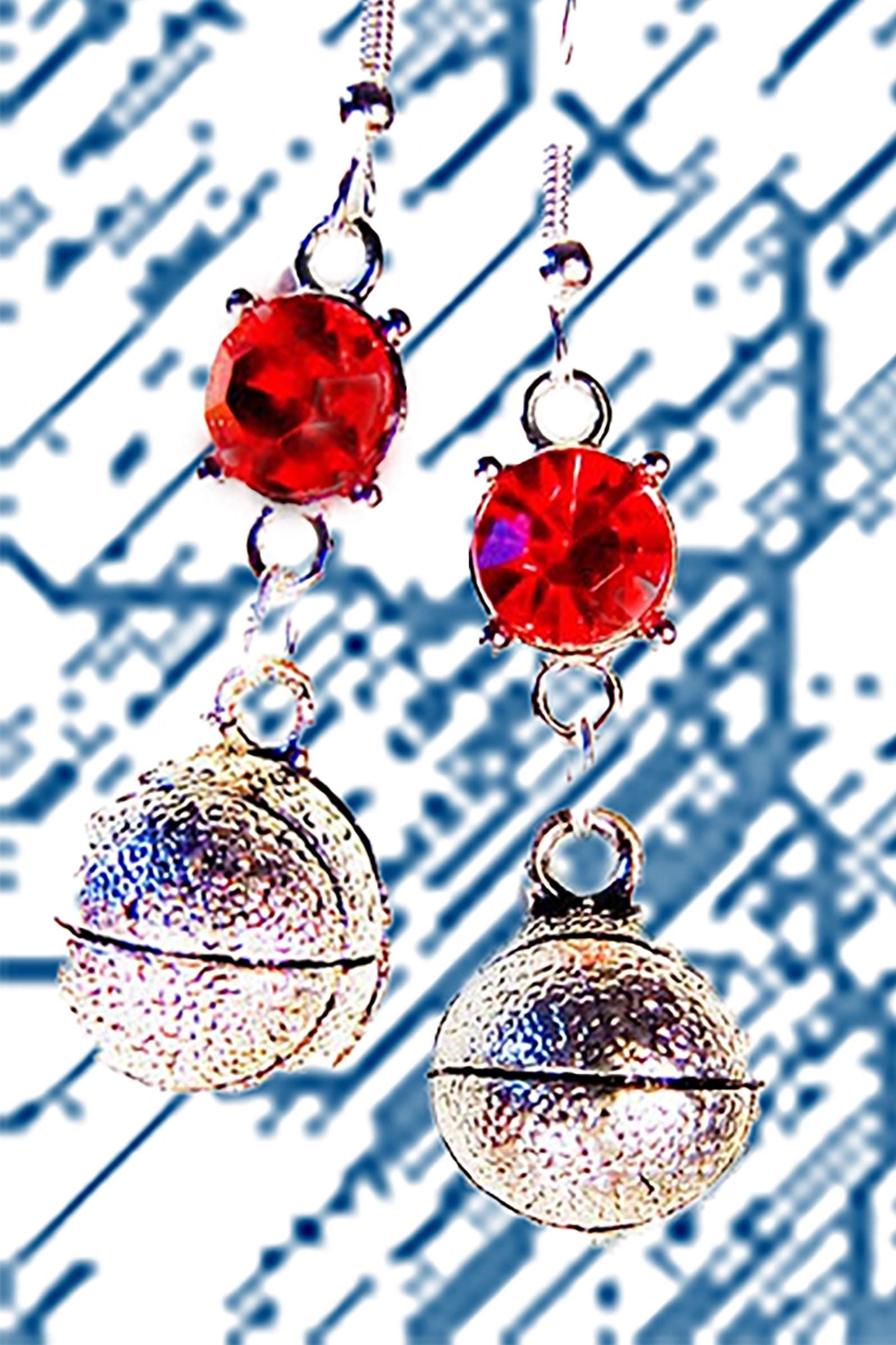 Basketball Charm Ohrringe Mit Roter Glasperle Basketball Charm Ohrringe Mit Roter Glasperle von EarringsBraceletsEtc