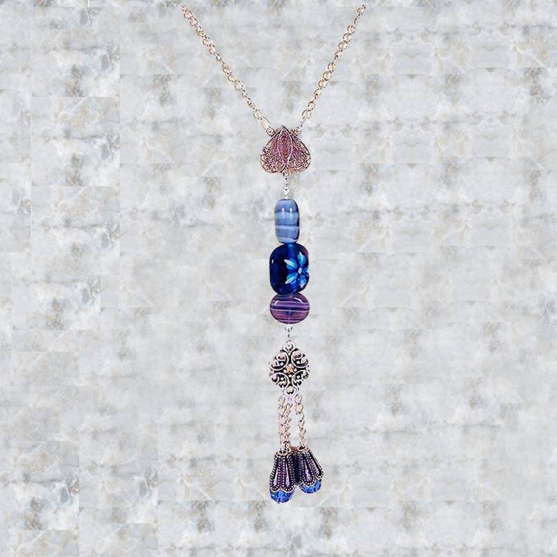 Blaue Glasperlenkette Silberne Kette, Swarovski Kristalle, Meerjungfrau Knebel Blaue Glasperlenkette Silberne Kette, Swarovski Kristalle, Meerjungfrau Knebel von EarringsBraceletsEtc