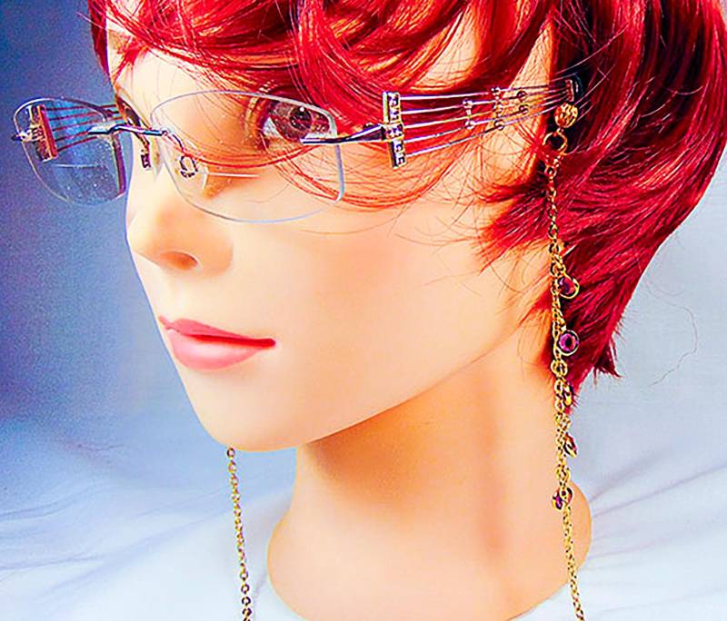 Amethyst Swarovski Kristall Brillenband Vergoldete Kette Amethyst Swarovski Kristall Brillenband Vergoldete Kette von EarringsBraceletsEtc