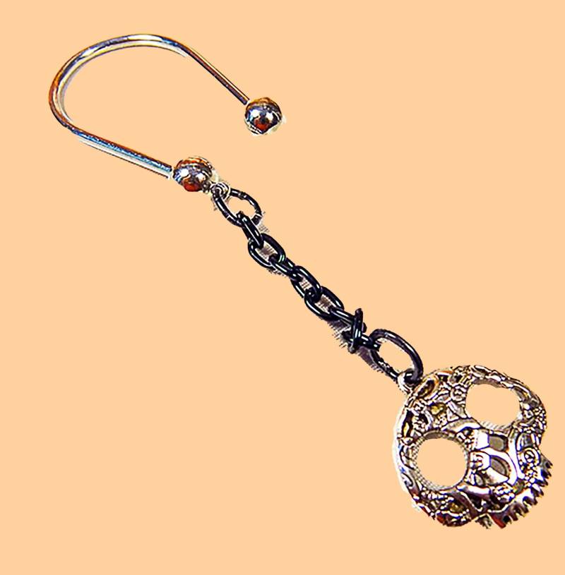 Halloween Skelett Schlüsselanhänger Antike Silber Schädel Charme, Schwarze Kette Halloween Skelett Schlüsselanhänger Antike Silber Schädel Charme, Schwarze Kette von EarringsBraceletsEtc
