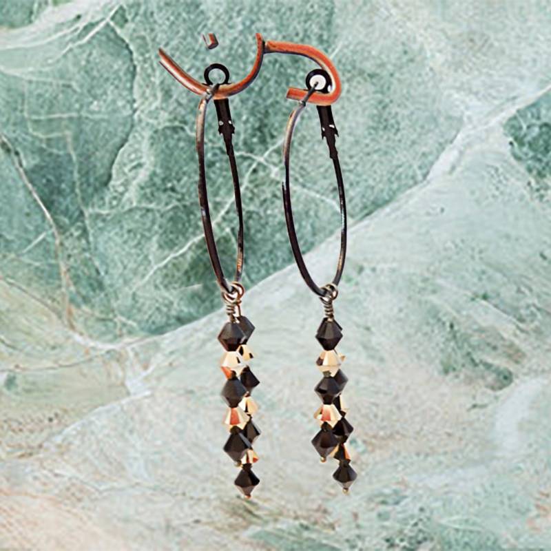Handgemachte Schwarze Hoop Ohrringe Gold & Schwarz Kristall Baumeln Schmuck Handgemachte Schwarze Hoop Ohrringe Gold & Schwarz Kristall Baumeln Schmuck von EarringsBraceletsEtc