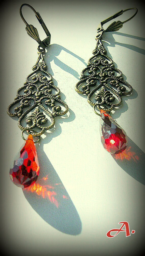 Filigrane Ohrringe Und Lange Kristalltropfen. Bronze Kristall Tropfen Orange Madera. Arabeske Ohrringe von EarringsandJoy