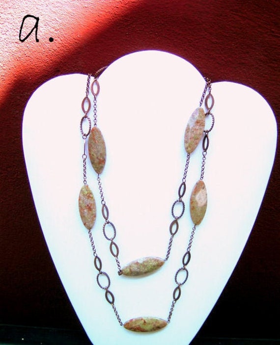 Kupfer Halskette Mit Lutschtabletten Unakite. Lange Und Elegante Halskette. Ovalfaceted Von Halbedelsteinen in Den Schattierungen Orange Hellgrün von EarringsandJoy