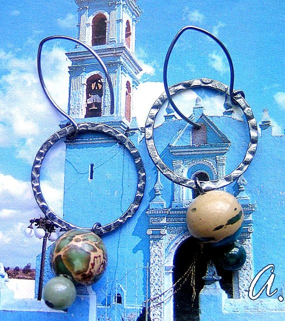 Silber Und Jaspis Ohrringe Santorini. Creme Grüne Ohrringe. Aqua Terra Jasper. Grauschimmer Gehämmert Sterlingsilber Kreis von EarringsandJoy