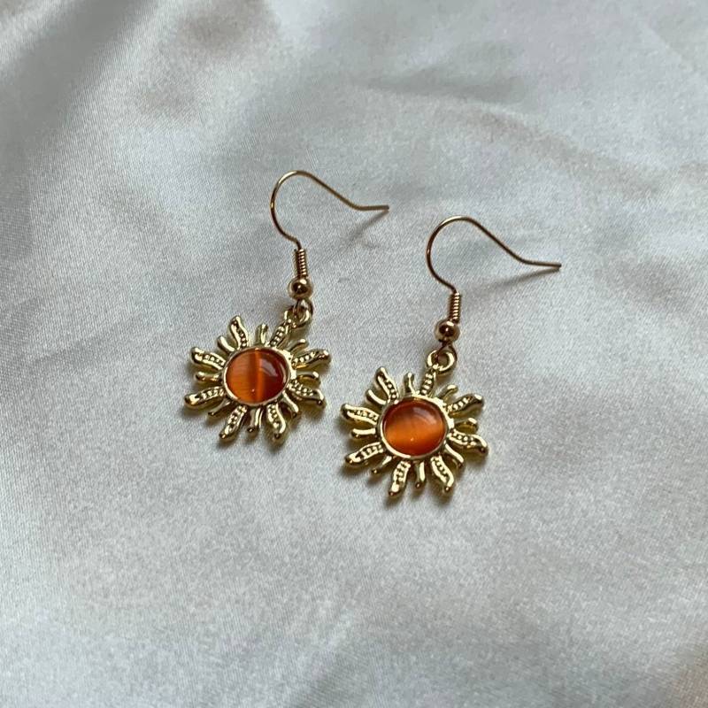 Gold Sun Ohrringe Orange Mitte, 18K Vergoldete Haken von EarsbyEmilyShop