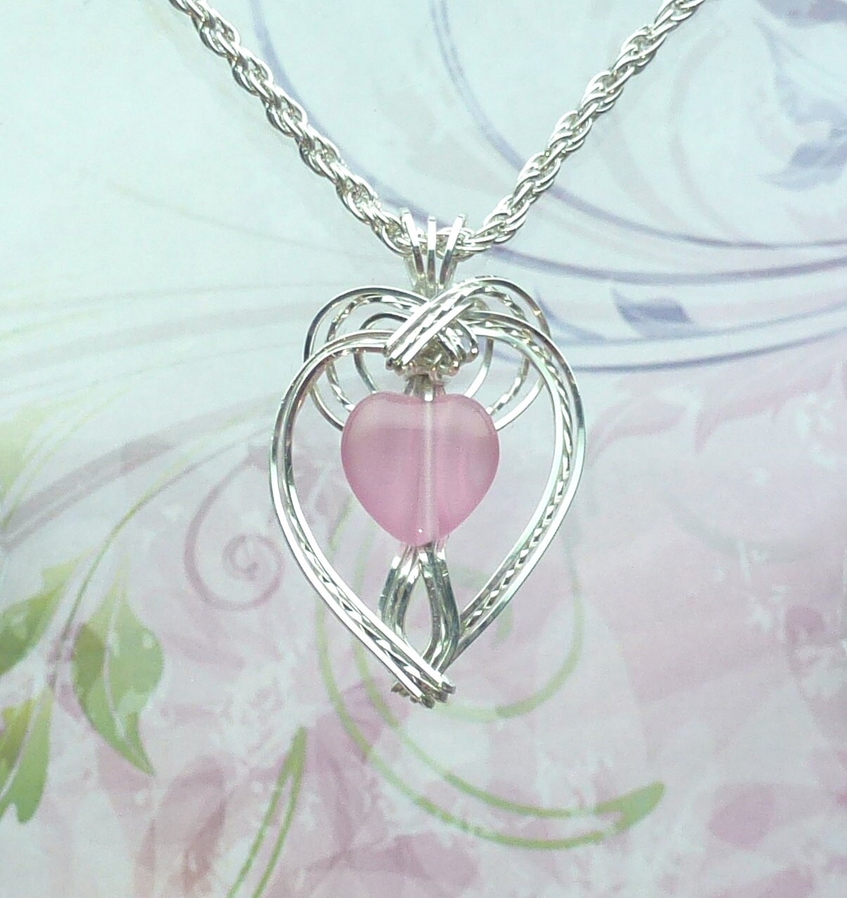 Herzförmige Rosa Womans Anhänger Draht Umwickelt Schmuck Handgefertigt in Silber Mit Kostenlosem Versand Herzförmige Rosa Womans Anhänger Draht Umwickelt Schmuck Handgefertigt in Silber Mit Kostenlosem Versand von EarthArtsNW