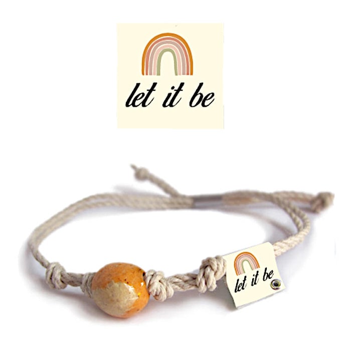 "Let It Be" Hanf Armband Erdperlen Veganes Boho Fußkettchen." von EarthBands