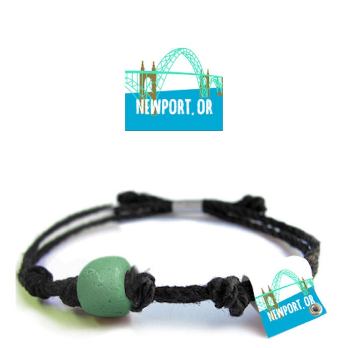 Newport Oregon Earth Armband Hanf Boho Fußkettchen, Handgemachte Tonperle von EarthBands