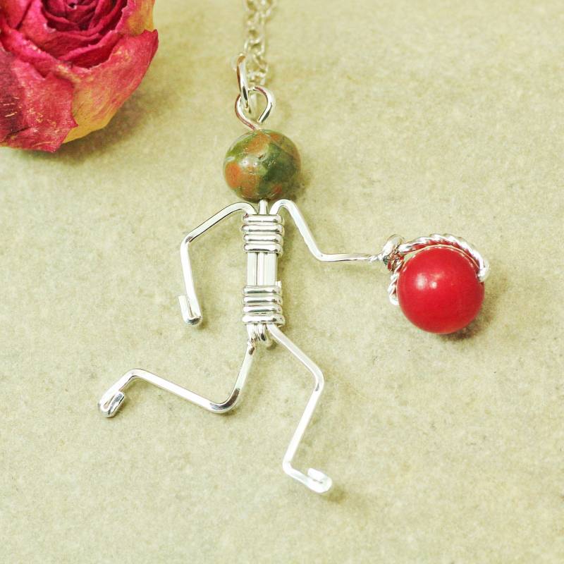 sterling Silber Basketball Player Halskette Sport Charm Anhänger von EarthJewelry