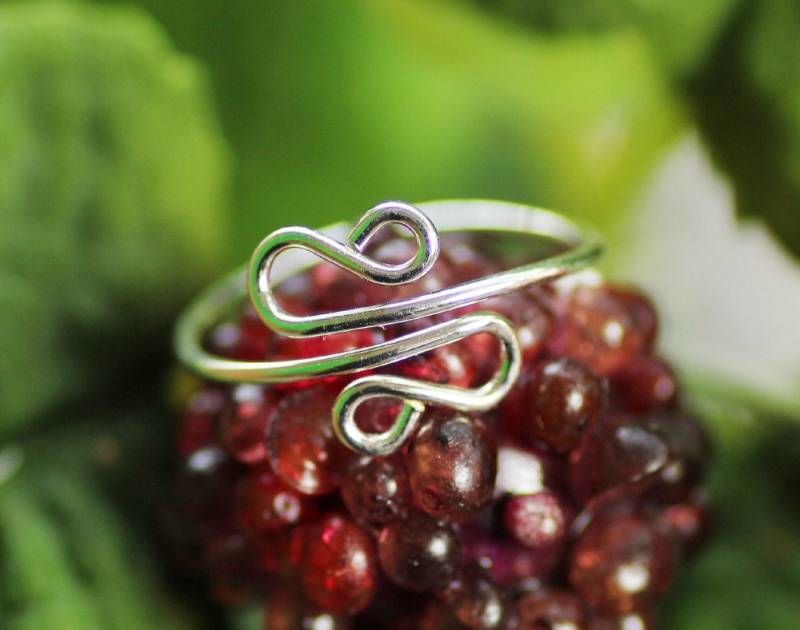 Verstellbarer Silberdrahtring Double Twist Design von EarthJewelry