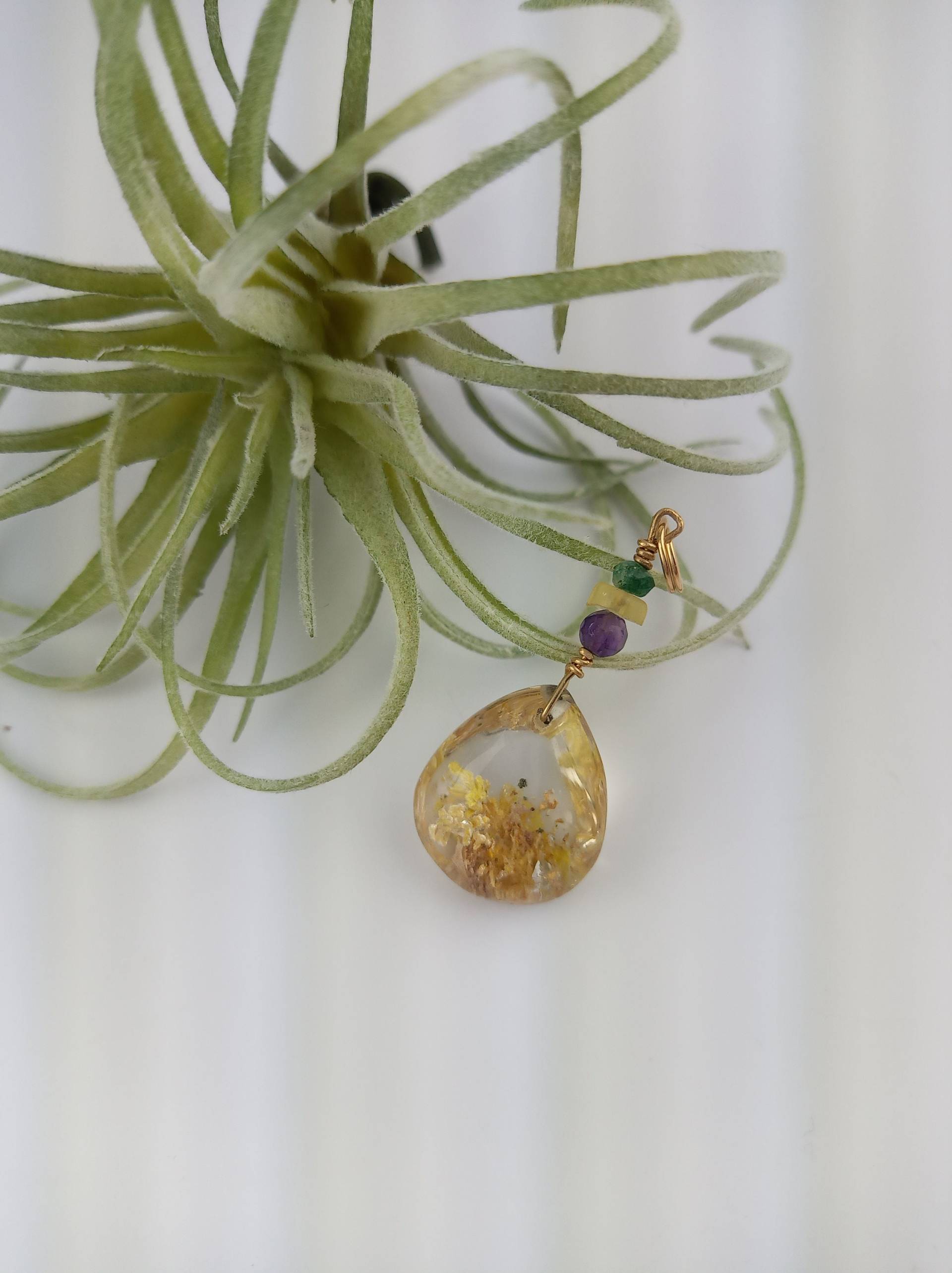 Lodolith Quarz Tropfen Amethyst Fluorit Aventurin Anhänger von EarthRiches