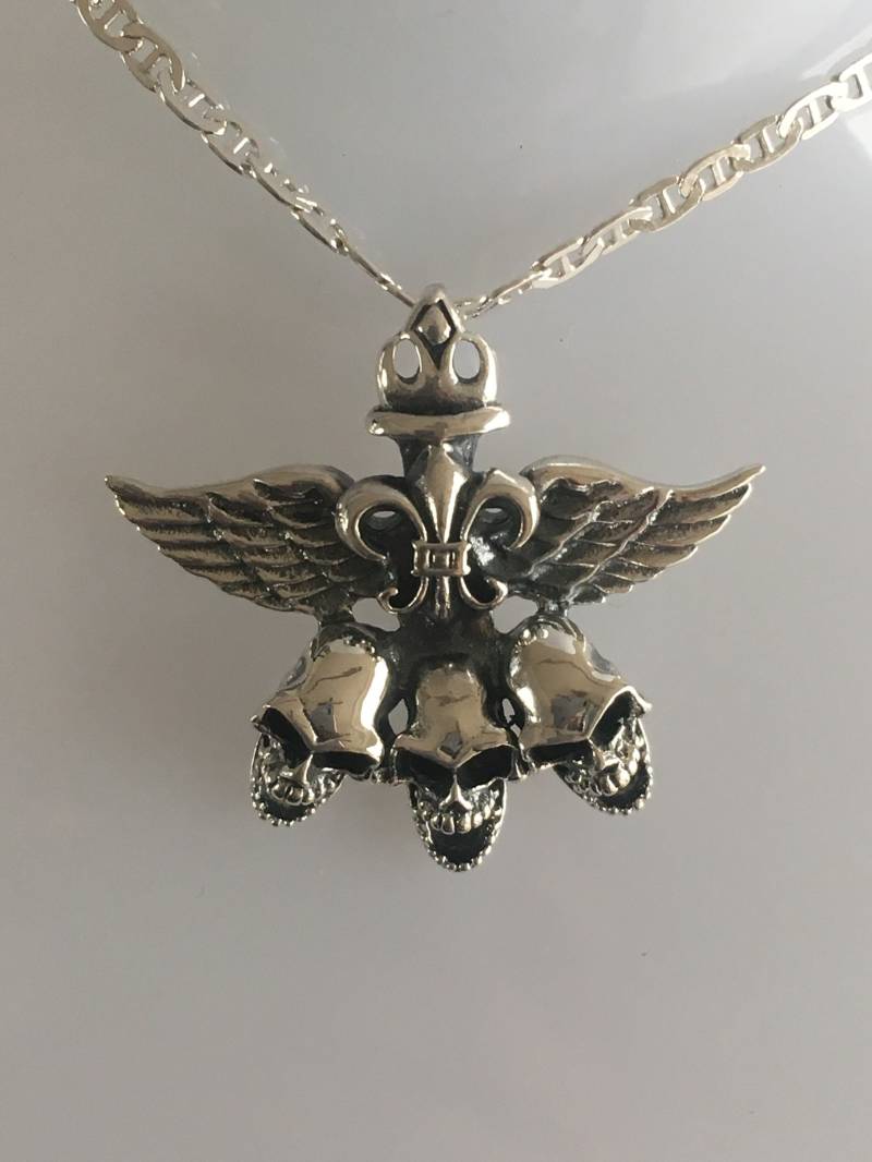 Hbssflrskl3330Pndt - Für Him- Fleur De Lis Mit Schädelanhänger 33 Mm X 30 in 925 Silber. Kette Nicht Enthalten. Verkauft Einzeln Hbssflrskl3330Pndt - Für Him- Fleur De Lis Mit Schädelanhänger 33 Mm X 30 in 925 Silber. Kette Nicht Enthalten. Verkauft Einzeln von EarthStoneFind