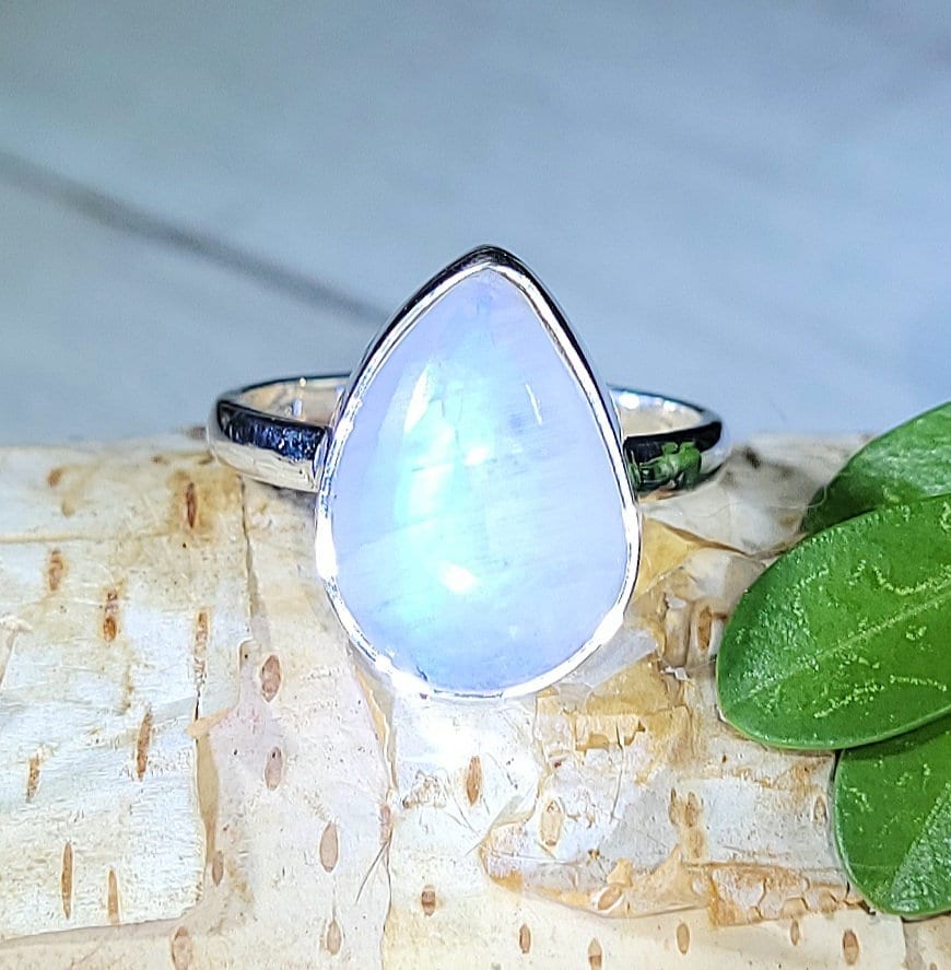 Natürliche Premium Klasse Blue Flash Mondstein Birne .925 Sterling Silber Ring Größe 6, 5 4 Gramm 9/16 "x 7/16" Ex 48." von EarthStonzCo